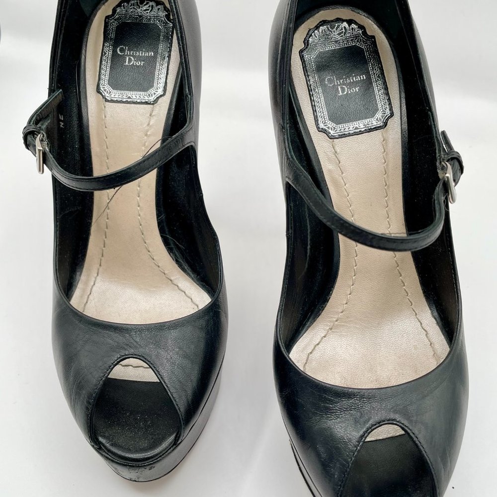 Christian Dior classic black pumps